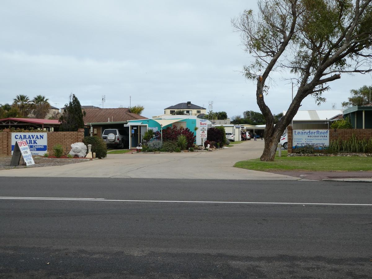 Leander Reef Holiday Park Port Denison Bagian luar foto